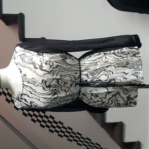 A Pea in the Pod black print shirt